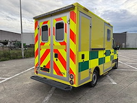 Mercedes - 2016 - sprinter - ambulance - afbeelding 28 van  30