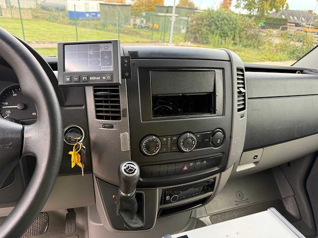Mercedes - 2016 - sprinter - ambulance - afbeelding 20 van  36