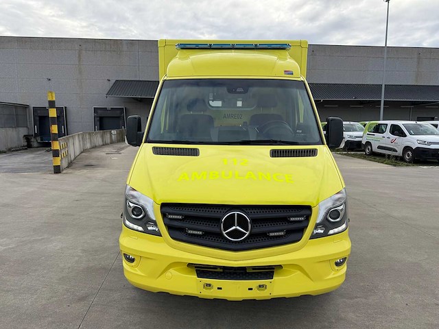 Mercedes - 2018 - sprinter - ambulance - afbeelding 25 van  28