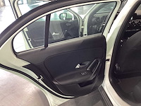 Mercedes - 2019 - a - 200d - personenauto - afbeelding 4 van  29