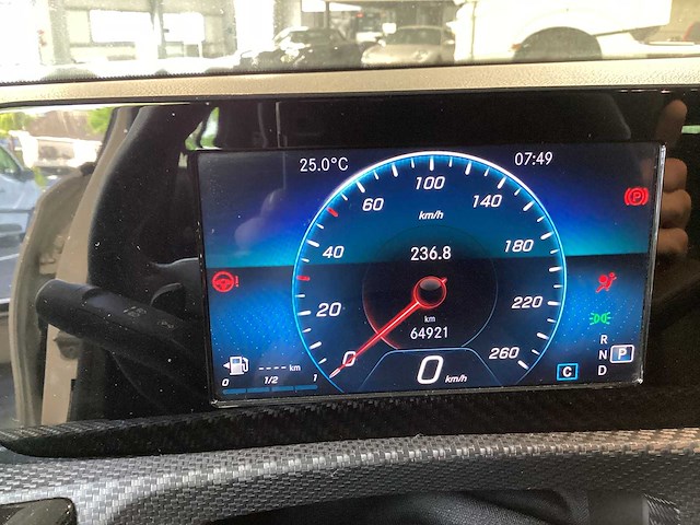 Mercedes - 2019 - a - 200d - personenauto - afbeelding 15 van  29