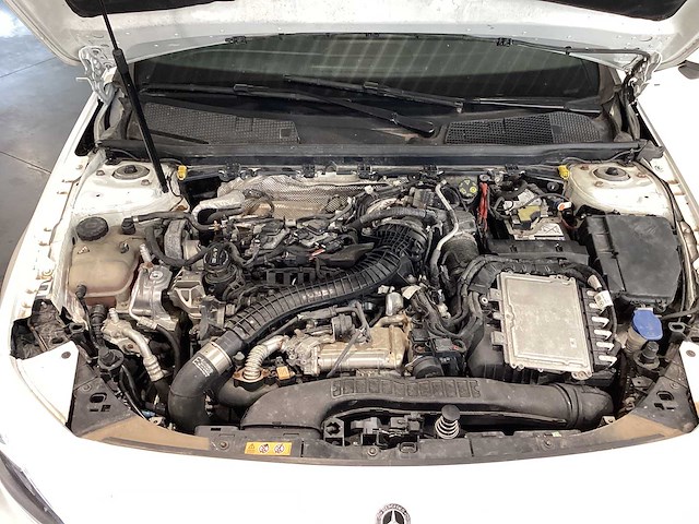 Mercedes - 2019 - a - 200d - personenauto - afbeelding 21 van  29