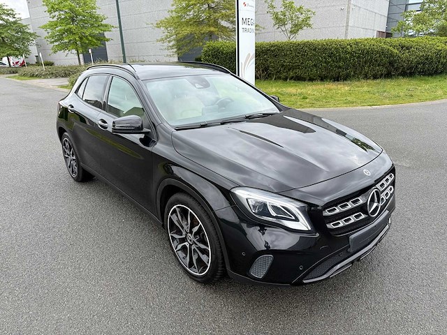 Mercedes - 2019 - gla - 180 - personenauto - afbeelding 24 van  26