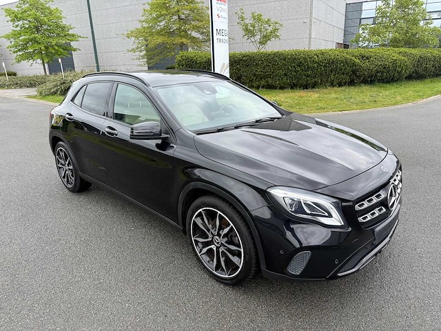 Mercedes - 2019 - gla - 180 - personenauto - afbeelding 25 van  26