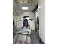 Mercedes - 2019 - sprinter - ambulance - afbeelding 5 van  9