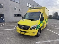 Mercedes - 2019 - sprinter - ambulance - afbeelding 29 van  33