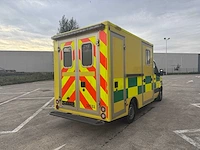 Mercedes - 2019 - sprinter - ambulance - afbeelding 33 van  33
