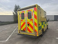 Mercedes - 2019 - sprinter - ambulance - afbeelding 1 van  31
