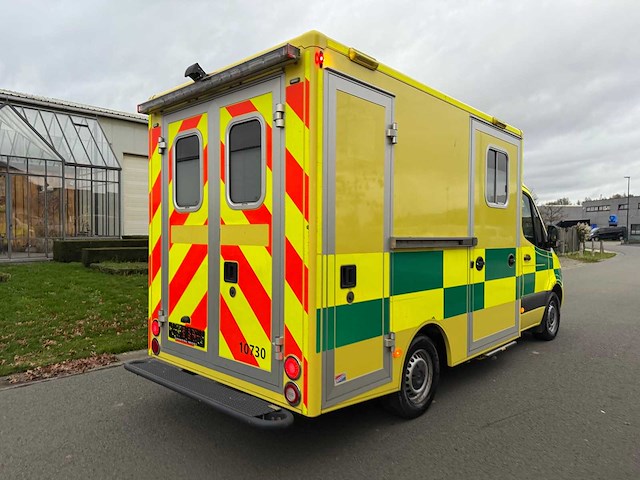 Mercedes - 2020 - sprinter ambulance - ambulance - afbeelding 1 van  7