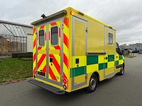 Mercedes - 2020 - sprinter ambulance - ambulance - afbeelding 2 van  37