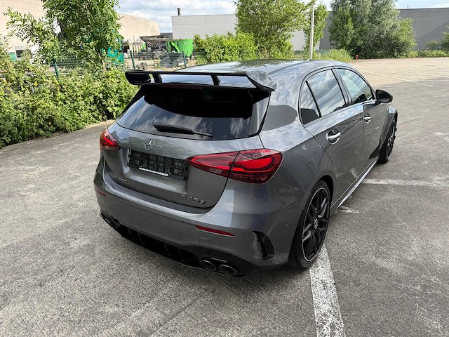 Mercedes - 2025 - a45 amg - s4matic+ - personenauto - afbeelding 3 van  8