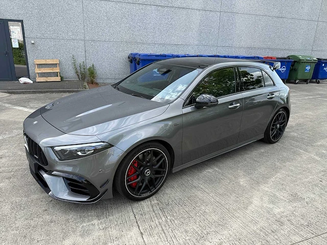 Mercedes - 2025 - a45 amg - s4matic+ - personenauto - afbeelding 1 van  31