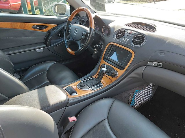Mercedes - 350 sl - cabrio - roadster - youngtimer > 15 - afbeelding 8 van  39