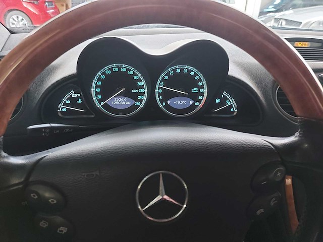 Mercedes - 350 sl - cabrio - roadster - youngtimer > 15 - afbeelding 30 van  39