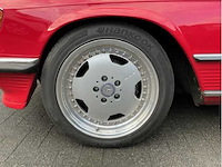 Mercedes - 560 sl - oldtimer - afbeelding 6 van  31