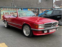 Mercedes - 560 sl - oldtimer - afbeelding 15 van  31