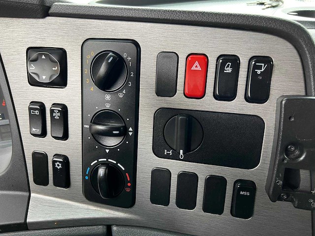 Mercedes - atego 1229 rl/11.9 - truck - 2010 - afbeelding 8 van  36