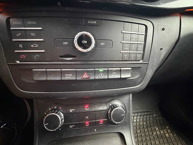 Mercedes - b220d - overige voertuigen - afbeelding 2 van  22