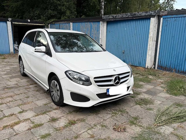 Mercedes - b220d - overige voertuigen - afbeelding 1 van  22