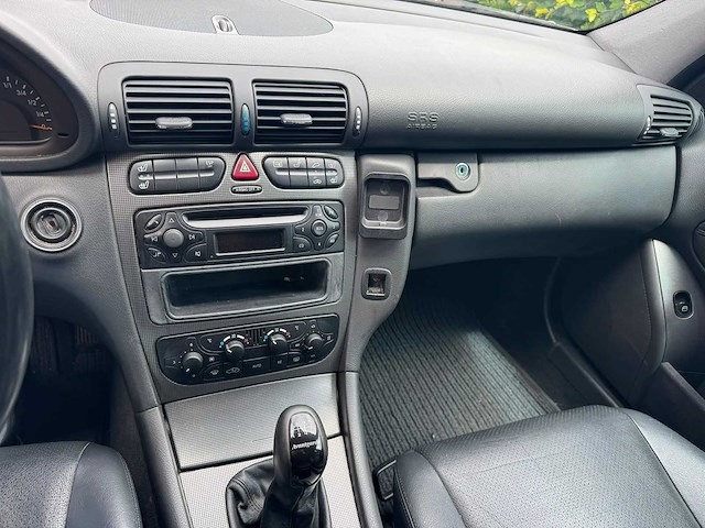 Mercedes - c220 - cdi - car - 2002 - afbeelding 3 van  20