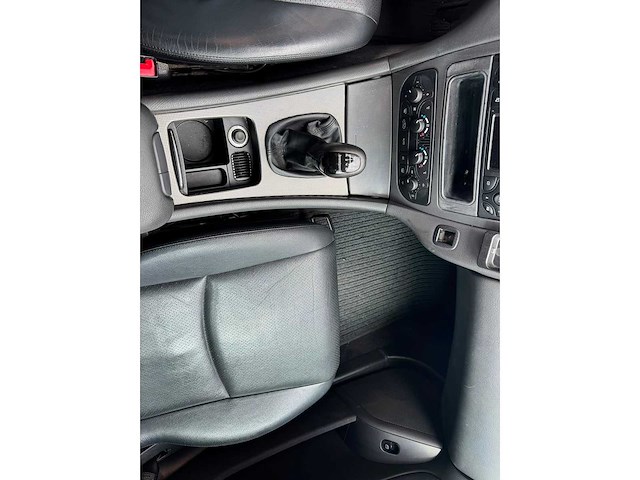 Mercedes - c220 - cdi - car - 2002 - afbeelding 4 van  20