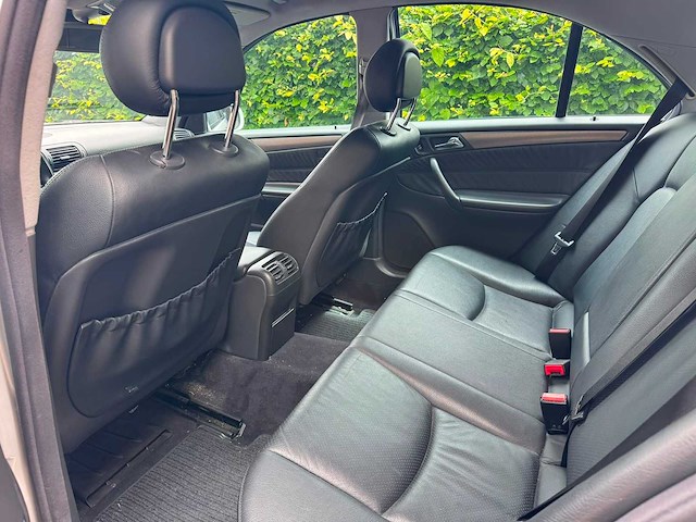 Mercedes - c220 - cdi - car - 2002 - afbeelding 6 van  20