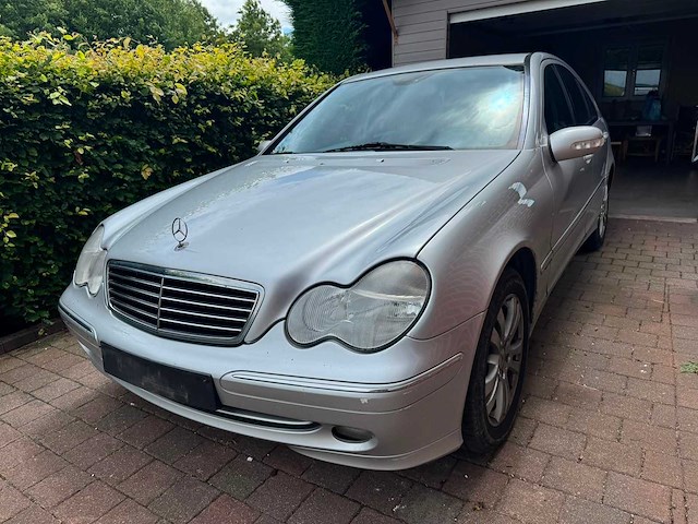 Mercedes - c220 - cdi - car - 2002 - afbeelding 1 van  20