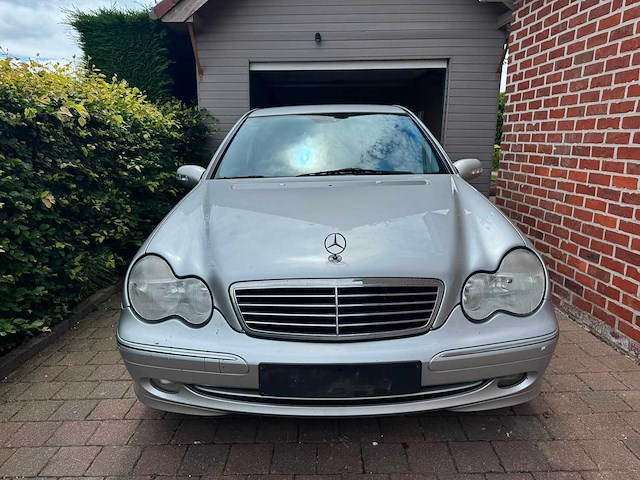 Mercedes - c220 - cdi - car - 2002 - afbeelding 14 van  20