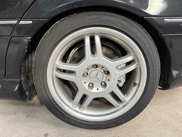 Mercedes - c30 cdi - amg - car - 2004 - afbeelding 2 van  30