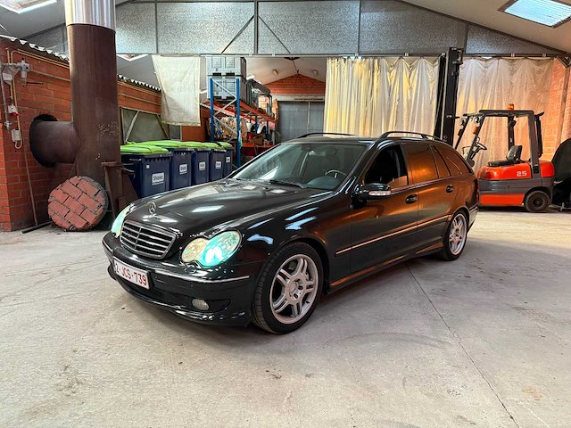 Mercedes - c30 cdi - amg - car - 2004 - afbeelding 12 van  30