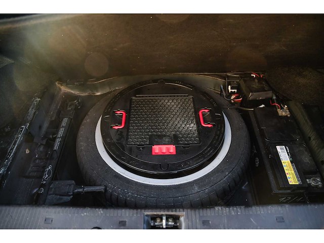 Mercedes - c43 amg - c 43 amg - youngtimer > 15 - afbeelding 4 van  69