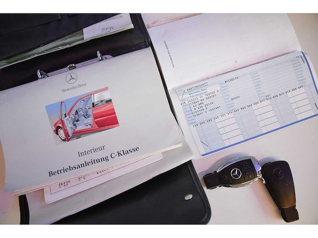 Mercedes - c43 amg - c 43 amg - youngtimer > 15 - afbeelding 10 van  69