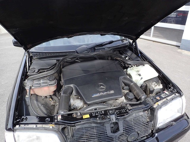 Mercedes - c43 amg - c 43 amg - youngtimer > 15 - afbeelding 37 van  69