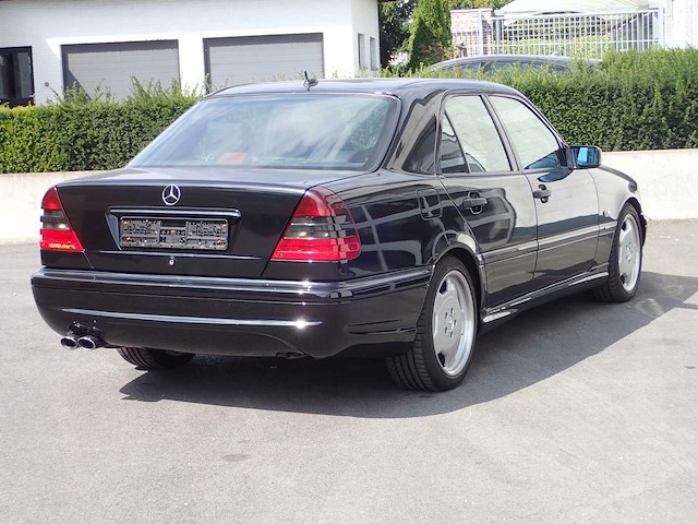 Mercedes - c43 amg - c 43 amg - youngtimer > 15 - afbeelding 65 van  69