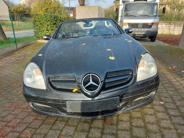 Mercedes - cabrio/roadster - slk 200 - youngtimer > 15 - afbeelding 9 van  18