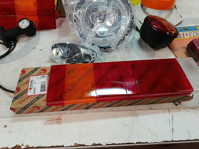 Mercedes - diverse verlichting hella (7x) - afbeelding 4 van  6