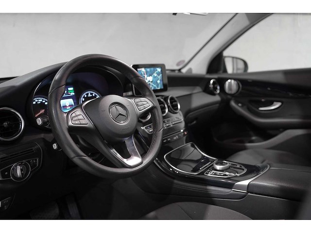 Mercedes - glc350e - 2018 - auto - afbeelding 11 van  20