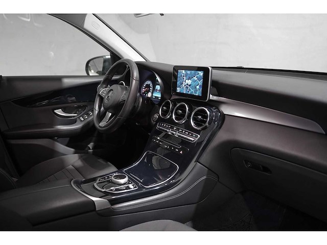 Mercedes - glc350e - 2018 - auto - afbeelding 12 van  20