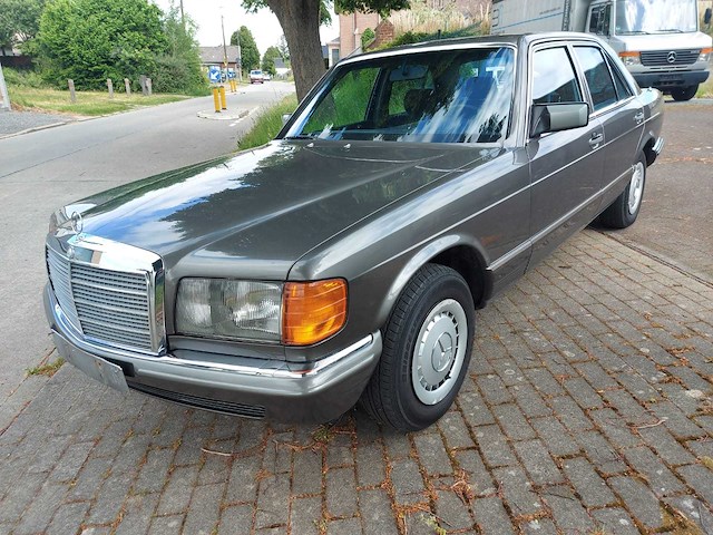 Mercedes - s klasse - 280 se - oldtimer - afbeelding 1 van  27
