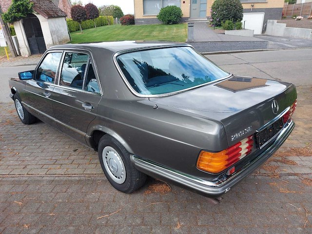 Mercedes - s klasse - 280 se - oldtimer - afbeelding 14 van  27