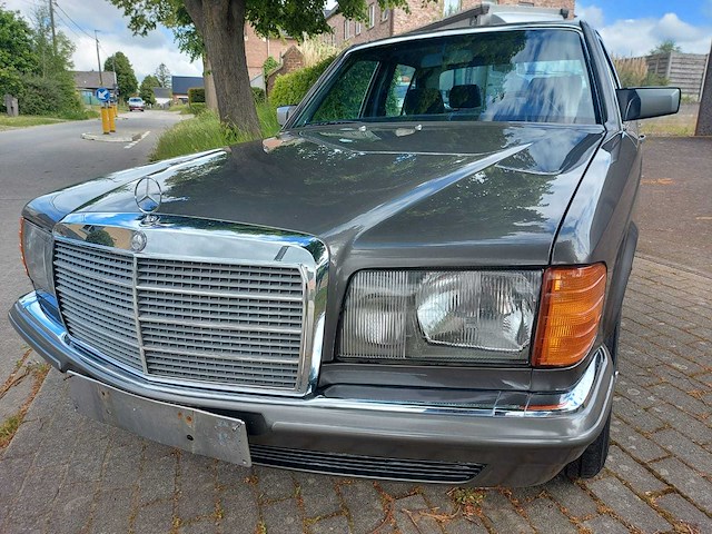 Mercedes - s klasse - 280 se - oldtimer - afbeelding 16 van  27