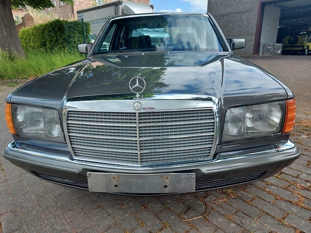 Mercedes - s klasse - 280 se - oldtimer - afbeelding 8 van  51