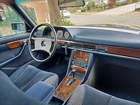 Mercedes - s klasse - 280 se - oldtimer - afbeelding 22 van  51
