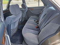 Mercedes - s klasse - 280 se - oldtimer - afbeelding 23 van  51