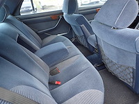 Mercedes - s klasse - 280 se - oldtimer - afbeelding 47 van  51