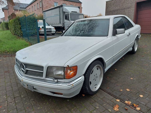 Mercedes - sec - 380 sec - oldtimer - afbeelding 13 van  13