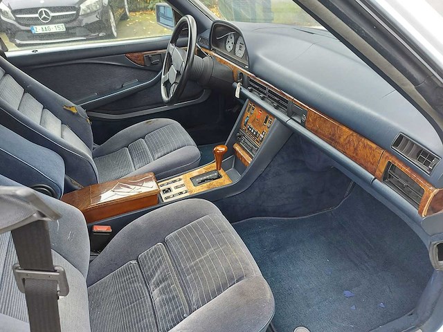 Mercedes - sec - 380 sec - oldtimer - afbeelding 2 van  19