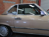 Mercedes - sl 560 - 107 - classic cars >15 - afbeelding 2 van  11