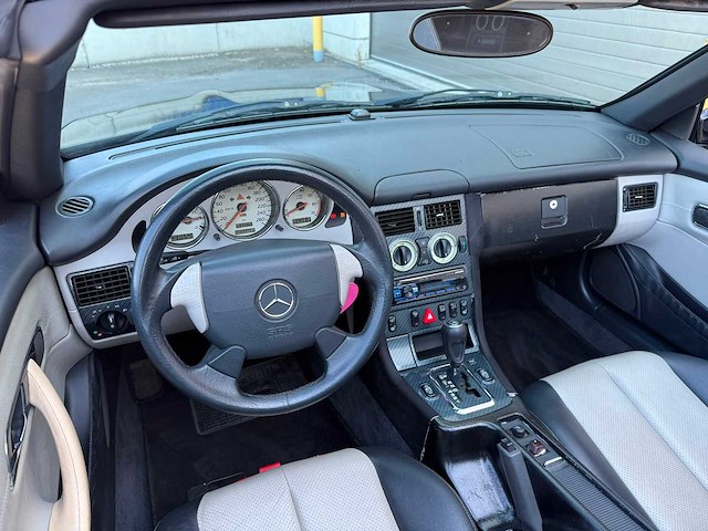 Mercedes - slk - 230 cabrio - car - 1999 - afbeelding 7 van  8