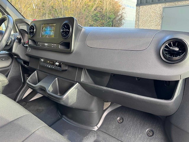 Mercedes - sprinter - 2022 - van - afbeelding 3 van  21